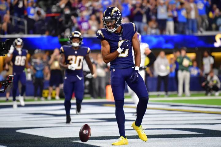 Los Chargers derrotan a los Vikings por aire y tierra