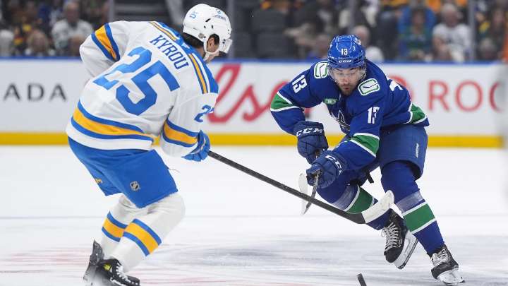 Canucks fall to Blues despite pair of goals from Sherwood