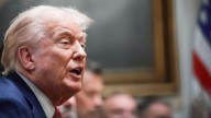 Trump acusó a China de presionar a otros países y advirtió que le aplicará “un aumento masivo de aranceles”