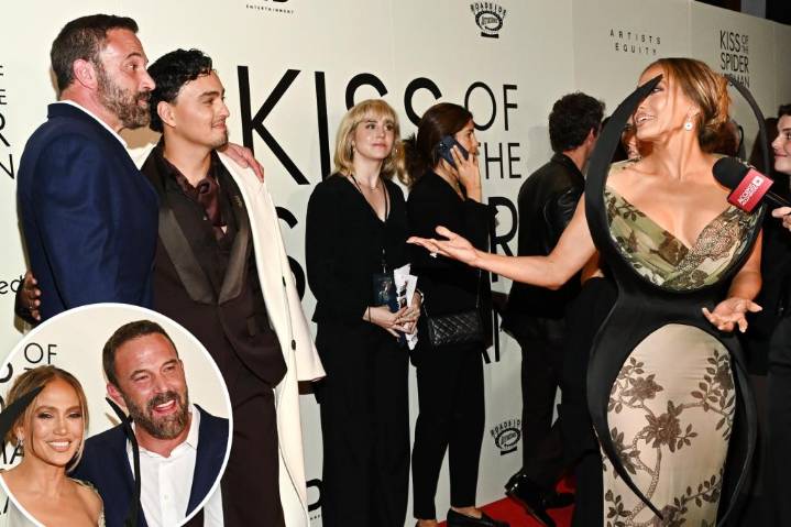 Watch Jennifer Lopez, Ben Affleck spot each other at 'Kiss of the Spider Woman' premiere