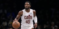 Mitchell scores 35 as Cavaliers outlast Nets 131