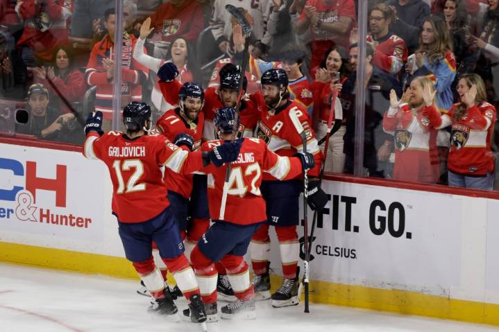 Panthers beat Chicago, starting quest for third Stanley Cup