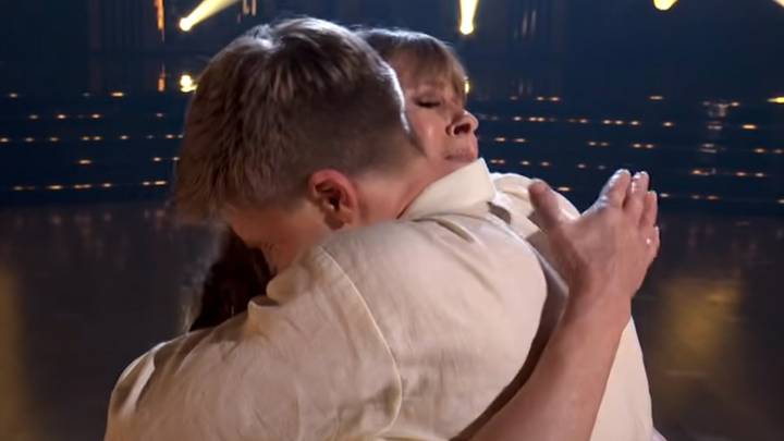 Robert Irwin Gets Emotional on 'DWTS' After Dedicating Dance to Mother