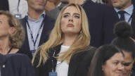 ¿Una canción de Adele rinde homenaje a Charlie Kirk? Otro caso de excesos de la IA