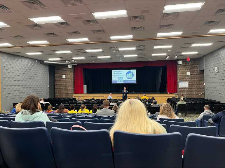 ‘It brings high anxiety': Waukesha parents concerned as district considers closing schools