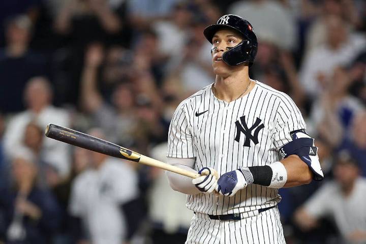 Two MLB homers of destiny, plus more NFL misery data
