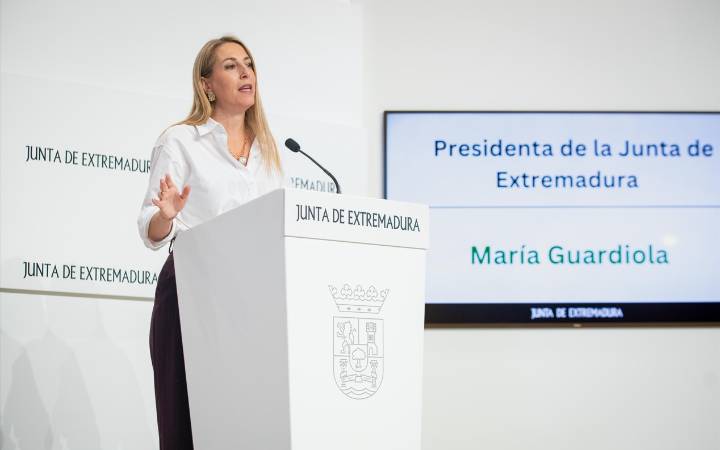 Extremadura adelanta las elecciones