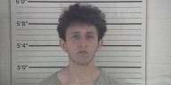 Police: 19-year-old charged in apartment stabbing