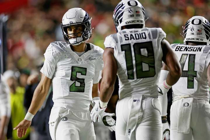 Where to watch Wisconsin vs. Oregon: College football free stream