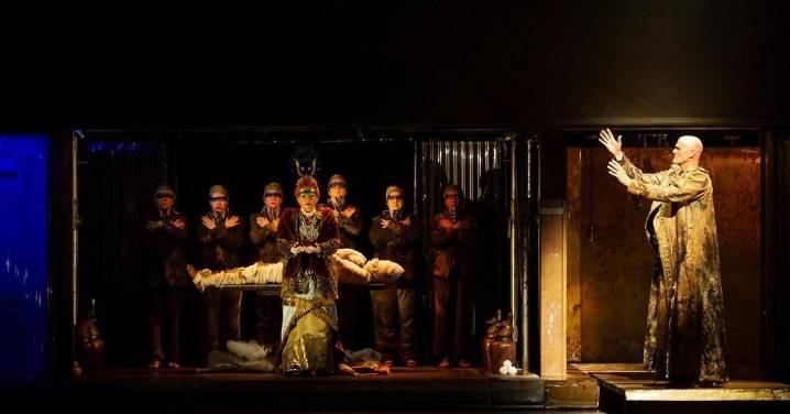 El faraonismo minimalista de Philip Glass en el Liceu