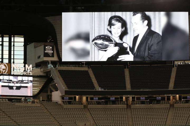 Carol Davis, mother of Raiders owner Mark Davis, dies at age 93