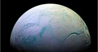 Científicos descubren compuestos orgánicos en una luna de Saturno