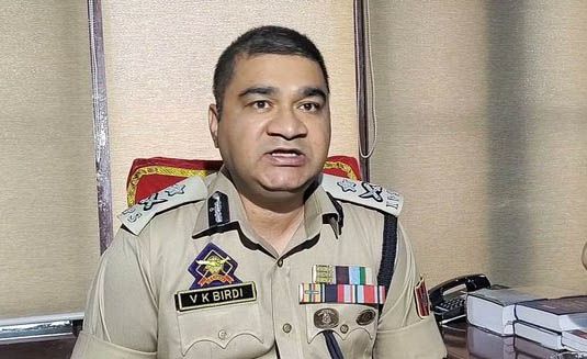 Intensify patrolling, enhance night checking at vulnerable points: IGP Kashmir