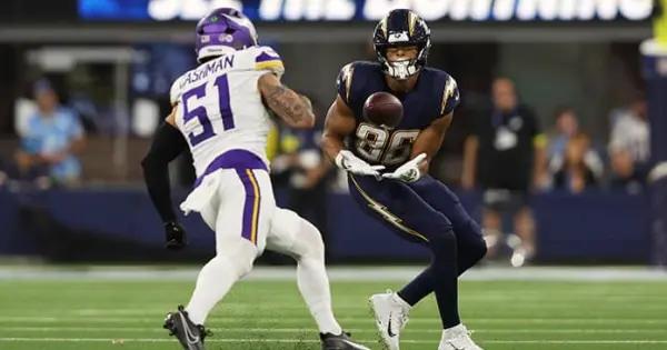 Triunfan Chargers sobre los Vikings