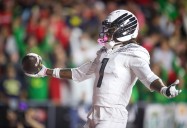How to watch Oregon vs. Wisconsin football for free today