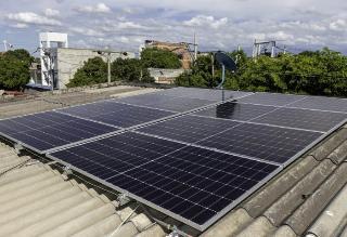 Gobierno destinará $8,3 billones para instalar paneles solares a 1,3 millones de familias vulnerables