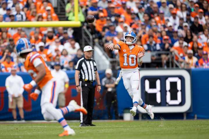 Denver derrota a Dallas y amplía su racha de victorias