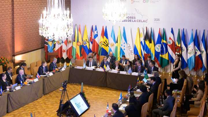 Cumbre Celac-UE recuerda que el multilateralismo y la cooperación son la respuesta a los desafíos globales
