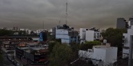 El Servicio Meteorológico Nacional mantiene la alerta amarilla por tormenta en el AMBA y hay probabilidad de granizo