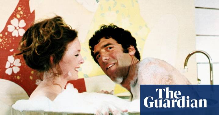 Elliott Gould remembers Diane Keaton – ‘We snuck into a bush and she said: ‘This is called making out’’