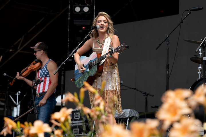 Country star has wardrobe malfunction at sold-out show: ‘My worst nightmare’