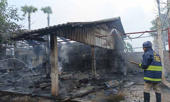 Six Die in Massive Fire at Cracker Factory