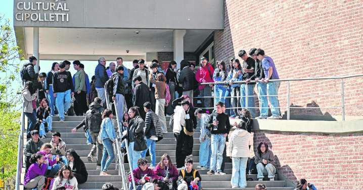 Cipolletti, ciudad de eventos: el Complejo Cultural impulsa más de 90 actividades al mes en la Patagonia