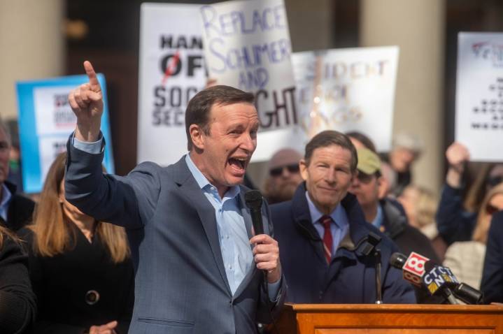 U.S. Sen. Chris Murphy endorses Rep. John Larson: He's the 'organizing force'