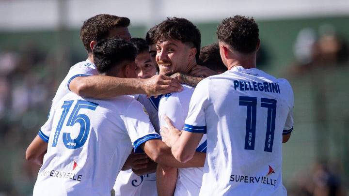 Vélez le ganó a Sarmiento y se prende en la pelea por el liderato en la Zona B