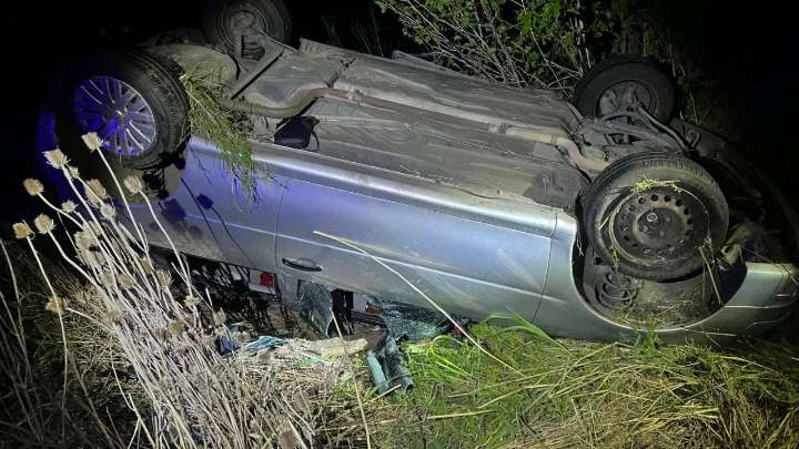 Despiste y vuelco sin heridos en Ruta 5