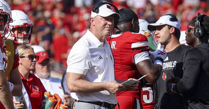 CRAWFORD | New game, same mess: Louisville's biggest problems are self-inflicted