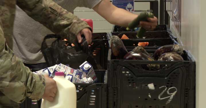 Local military families turn to food pantries as government shutdown enters day 9