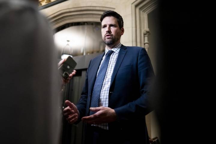 Liberals expected to introduce bill with tougher bail, sentencing rules today