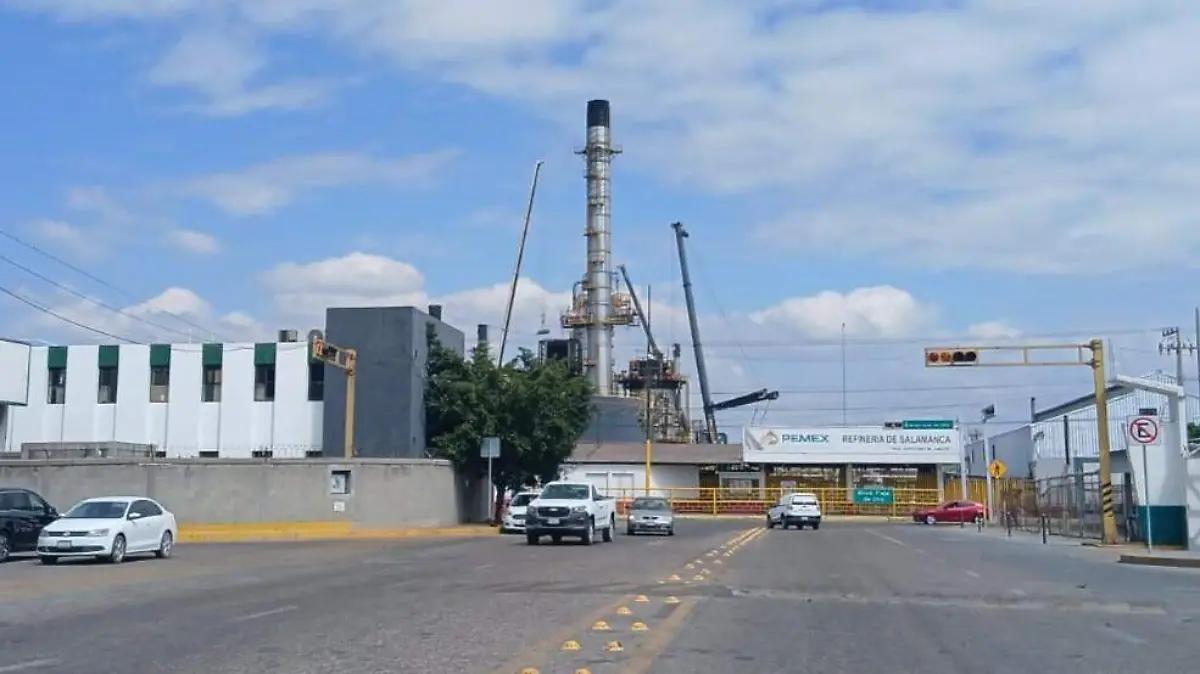 Realiza Pemex reparaciones a plantas de proceso al interior de la refinería de Salamanca