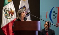 La colombiana Laura Restrepo inaugura Feria Internacional del Libro en el norte de México