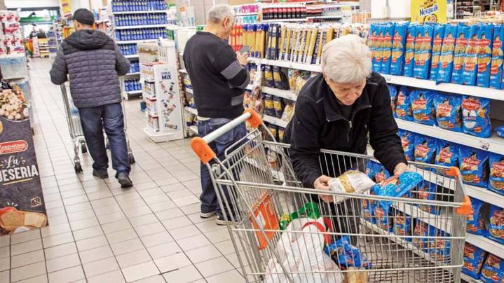 IPC: cuánto aumentaron los rubros que en enero tendrán más peso en la canasta