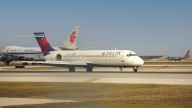 Vuelo de Delta regresa a aeropuerto por comida en mal estado