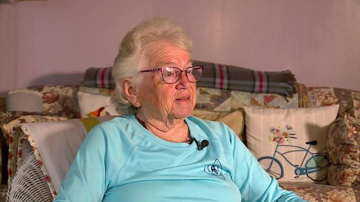 80-year-old becomes oldest woman to hike Appalachian Trail