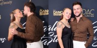 JoJo Siwa & Boyfriend Chris Hughes Make Red Carpet Debut as a Couple | Chris Hughes, jojo siwa 