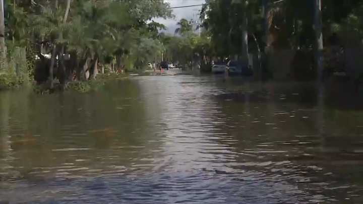 King tides floods South Florida roadways