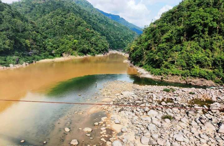 Crystal Umngot River in muddy turbulence; State shocked