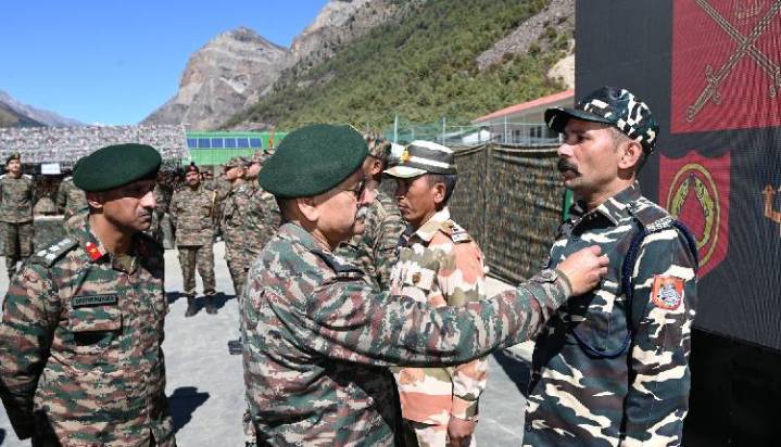 When We Light Lamps, Remember The Martyrs Too: Defence Minister And Army Chief Extend Diwali Greetings