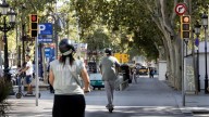 El incivismo en patinete persiste aunque su uso se estanca en Barcelona