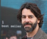 Eduardo Noriega regresa al thriller con Parecido a un asesinato