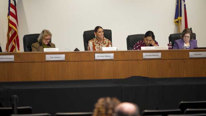 Fort Worth ISD Board prepares to take case to TEA commissioner on Thursday as takeover looms
