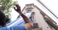 Argentina va a las urnas para sus legislativas mientras intentan matar a tiros a un candidato