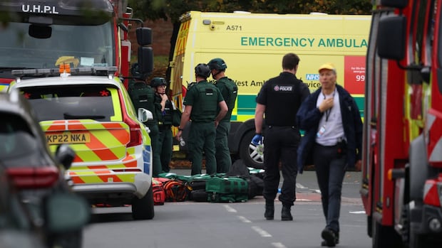 British police shoot suspect after 2 killed, 3 injured in attack near synagogue