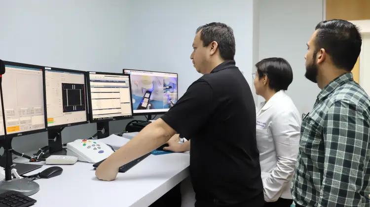 Realiza con éxito la primer radiocirugía en HGR No. 1