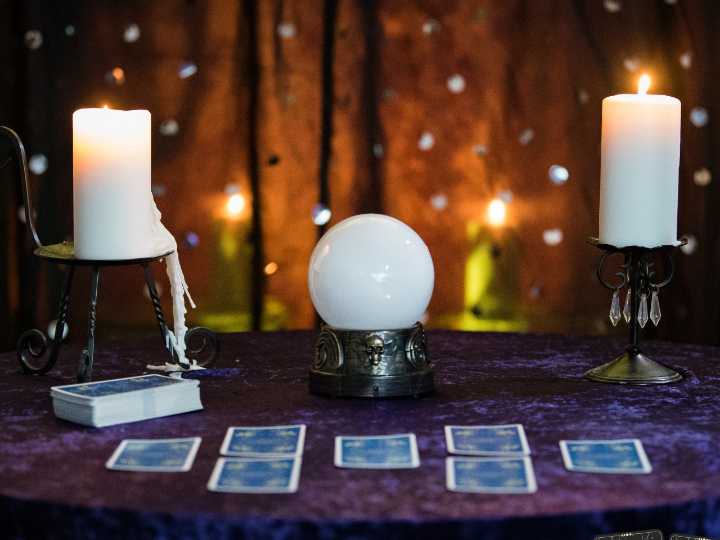 'Fortune teller' scam in Pa.: 2 accused of stealing $600K from victims