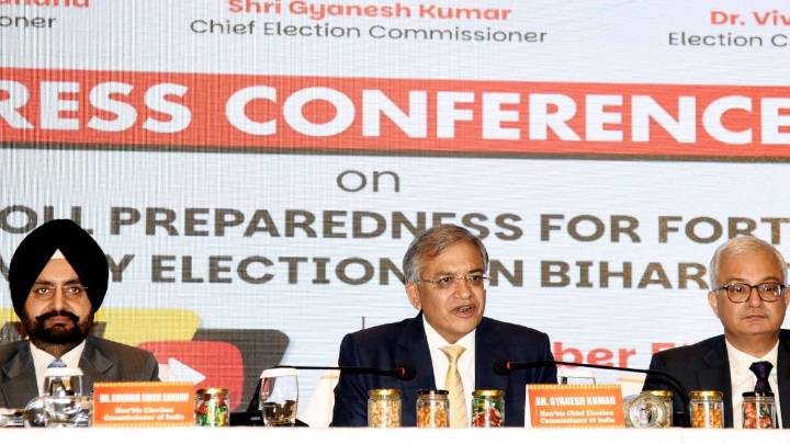 Bihar elections to be completed before Nov 22: CEC